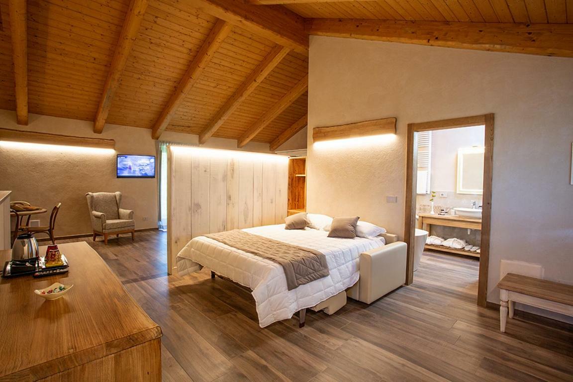 Agr. Cascina Fabbrica Villa Fossano Bagian luar foto